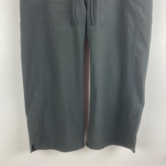 The North Face Black Crop TNF Apex Hiking Walking Capri Pants Size 4 - Picture 4 of 12